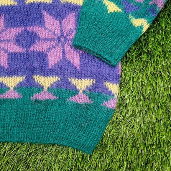 Vintage 90s Fuzzy Sweater Womens Medium 20x22 Baggy - Picture 11 of 11